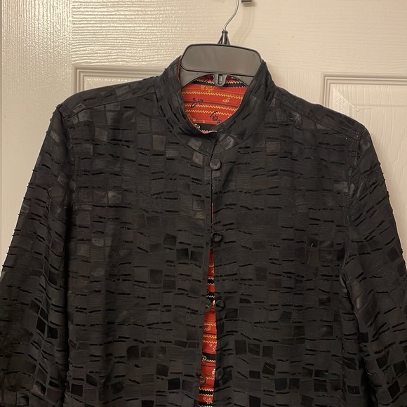 Reversible silk jacket. - Picture 5 of 6